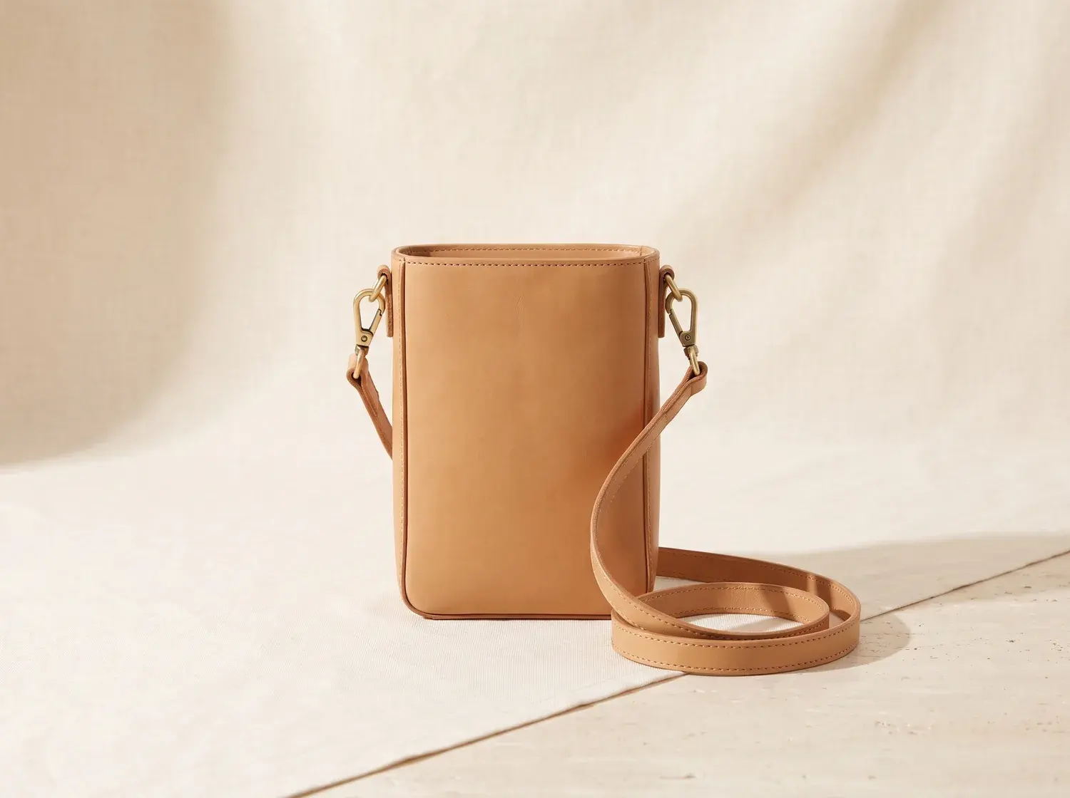 Vegetable-Tanned Crossbody Bag