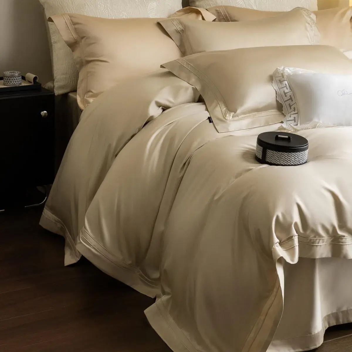 Champagne Egyptian Cotton Bedding Set — alternate view