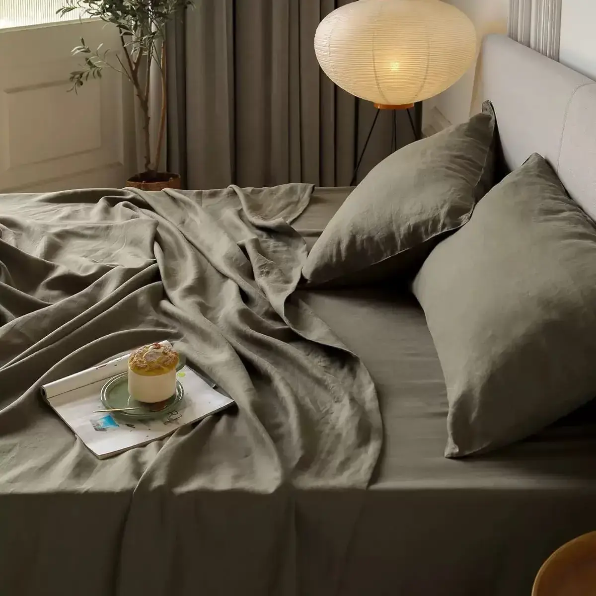 Deep Grey Linen Sheet Set — alternate view