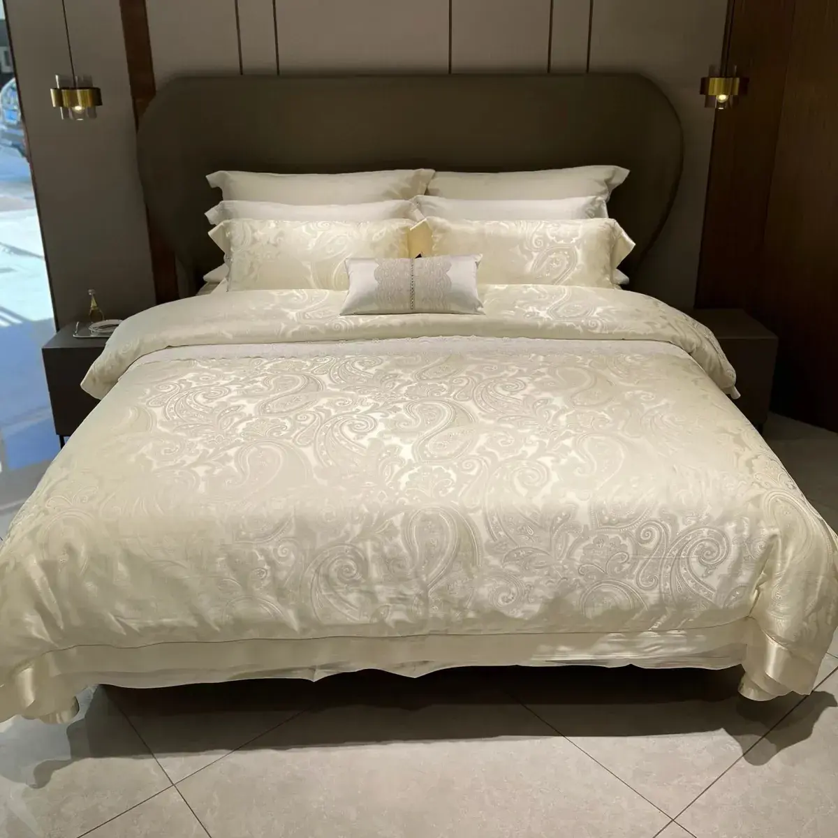 Grade 6A Silk Jacquard Bedding Set