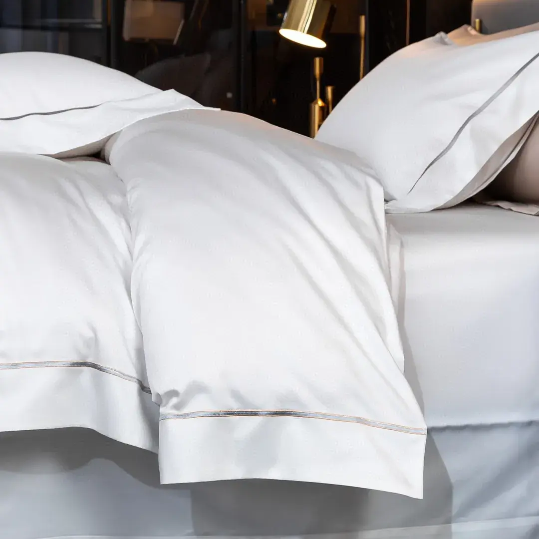 1200 Thread Count Cotton Set in White — alternate view