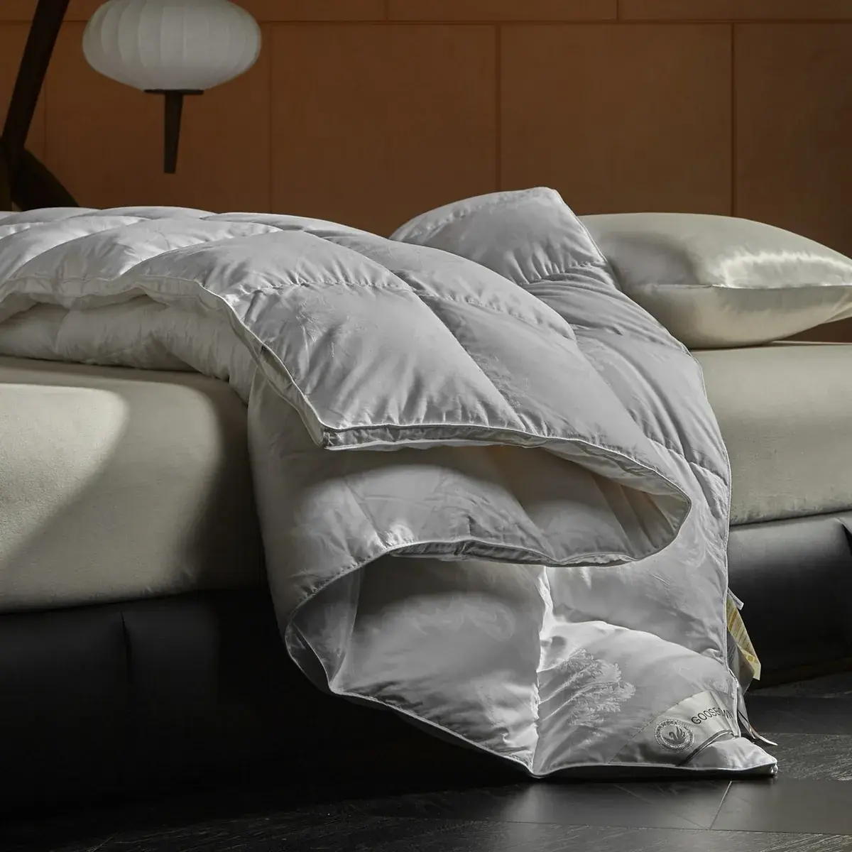 95% White Goose Down Duvet — alternate view